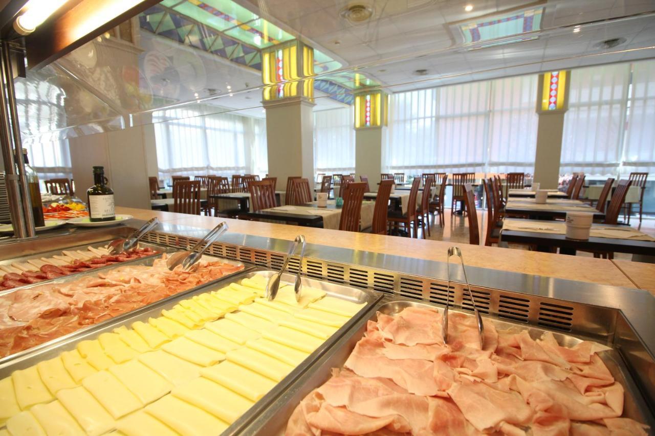 Continental B&B City Hotel Bibione Buitenkant foto