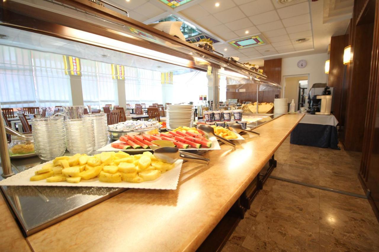 Continental B&B City Hotel Bibione Buitenkant foto