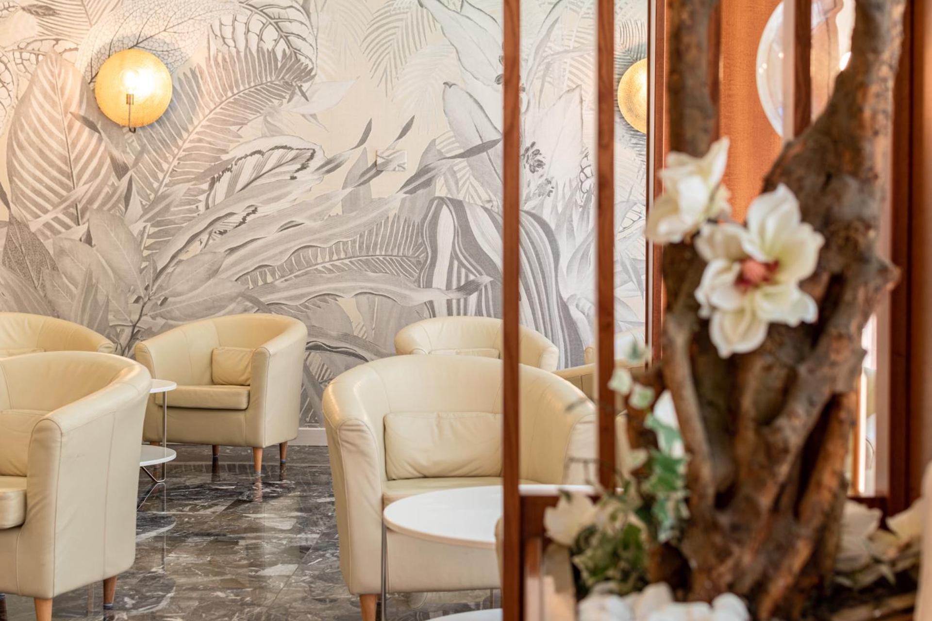 Continental B&B City Hotel Bibione Buitenkant foto