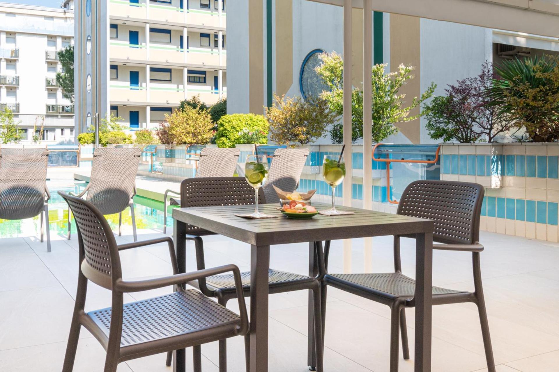 Continental B&B City Hotel Bibione Buitenkant foto